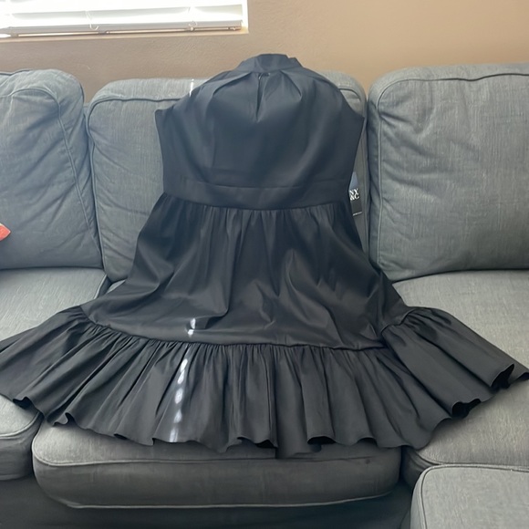 Brand new Dress! - Picture 2 of 6